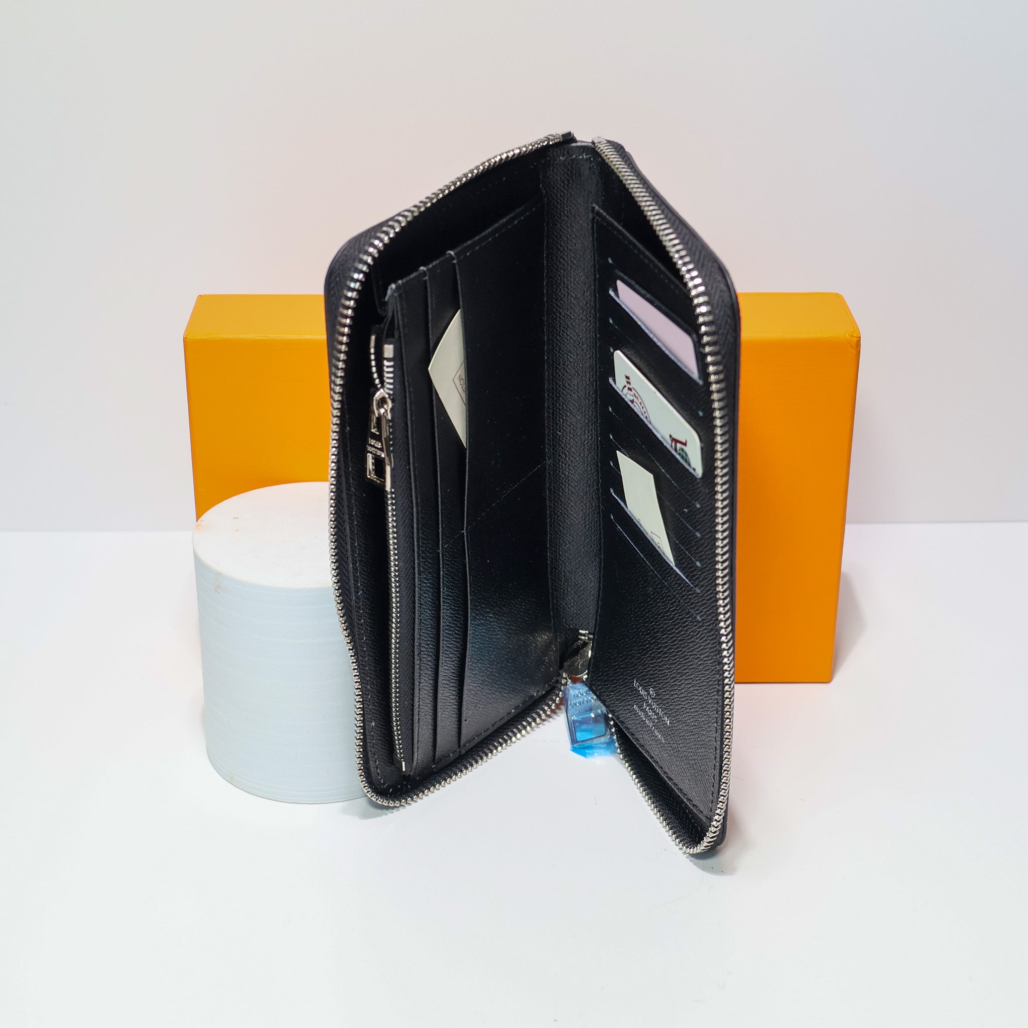 LV Monogram Long Wallet Zipper Closure