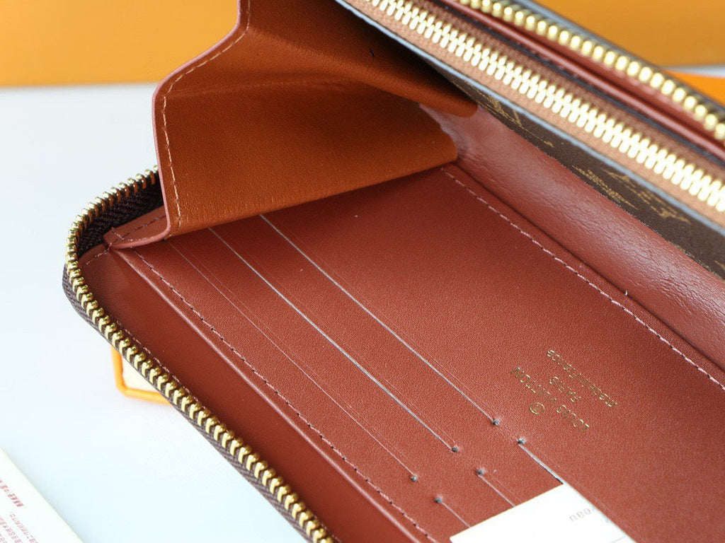 LV Monogram Wallet With Zipper