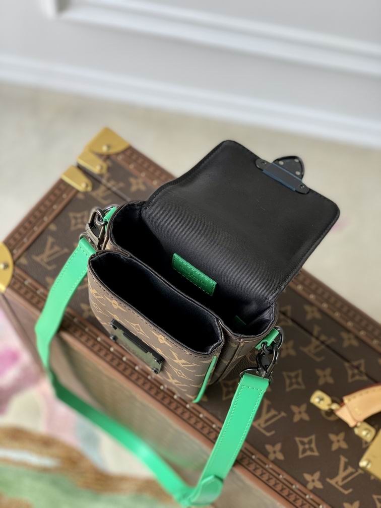 LV Utility Phone Bag Fashion Leather