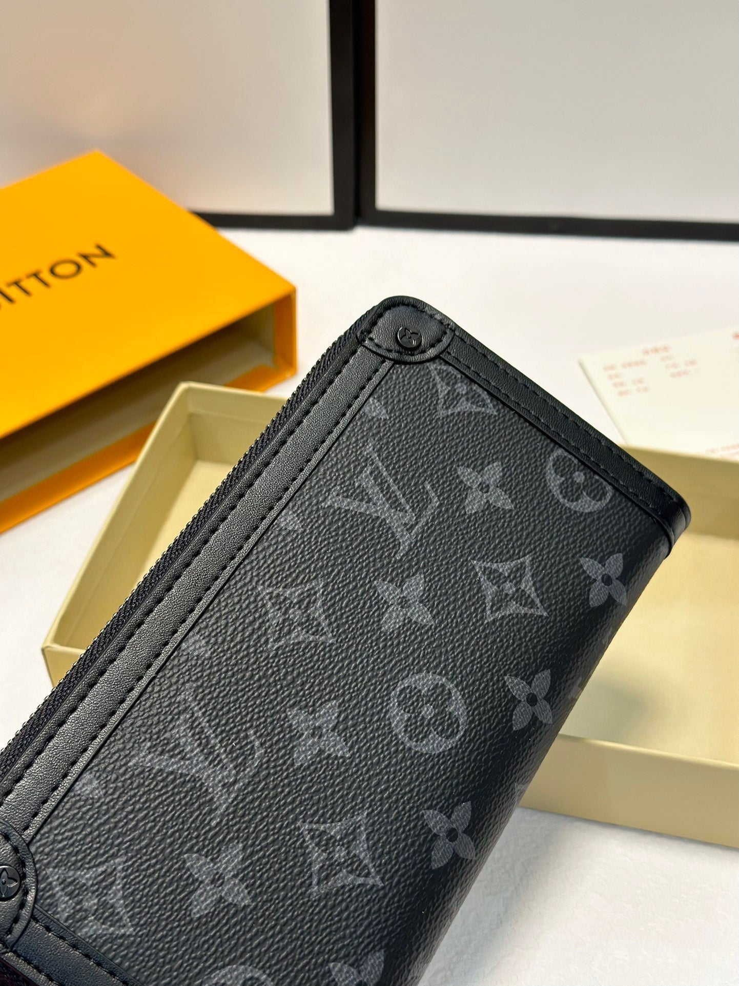 LV Zippy Wallet Black Monogram