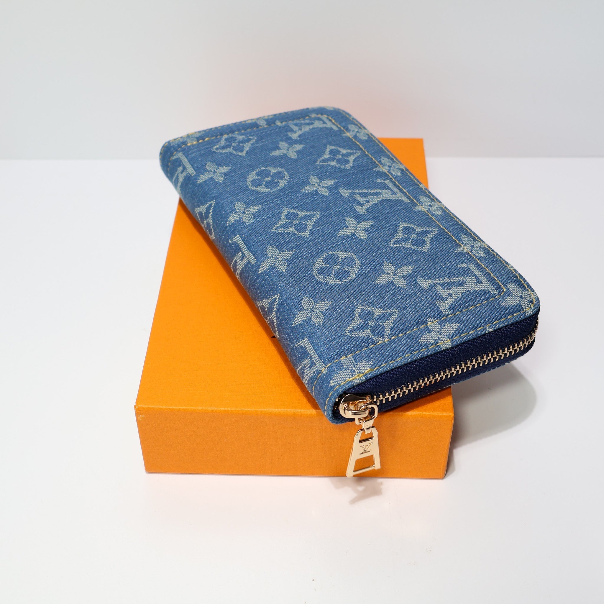 LV Denim Wallet Long Zipper Style