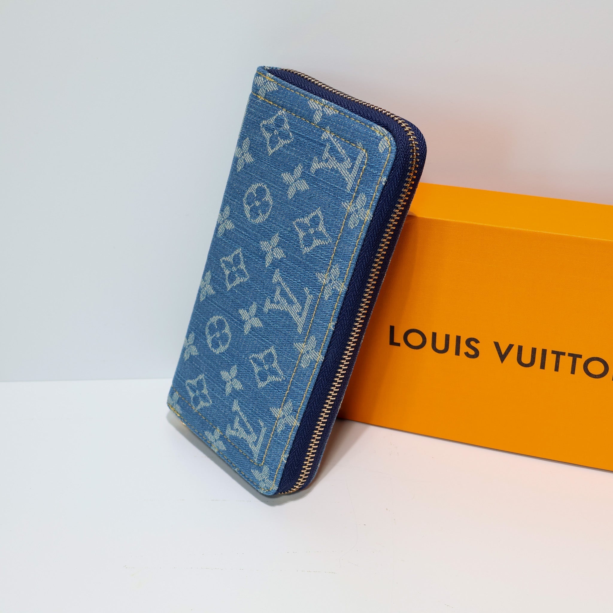LV Denim Wallet Long Zipper Style