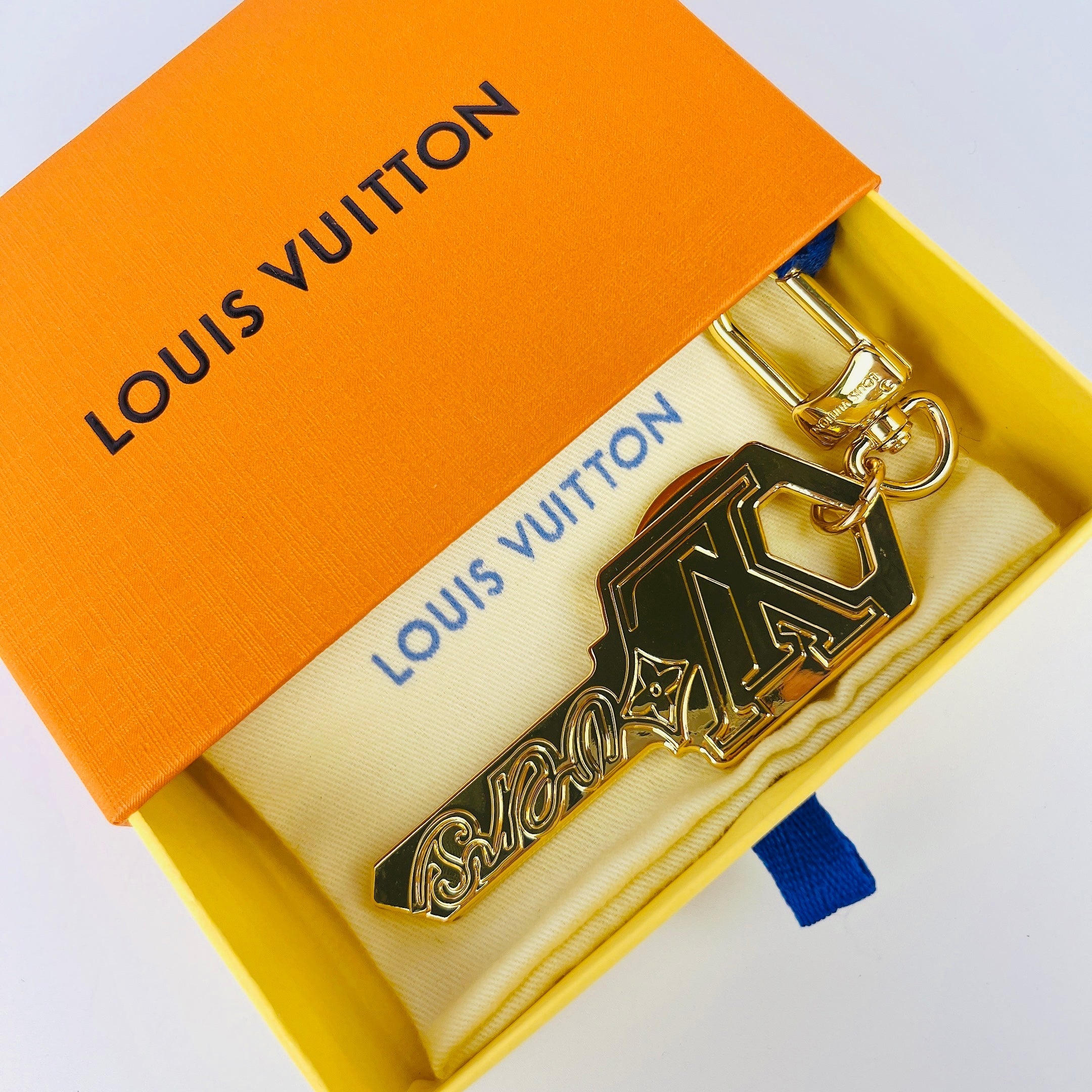 LV Key Holder Key Style