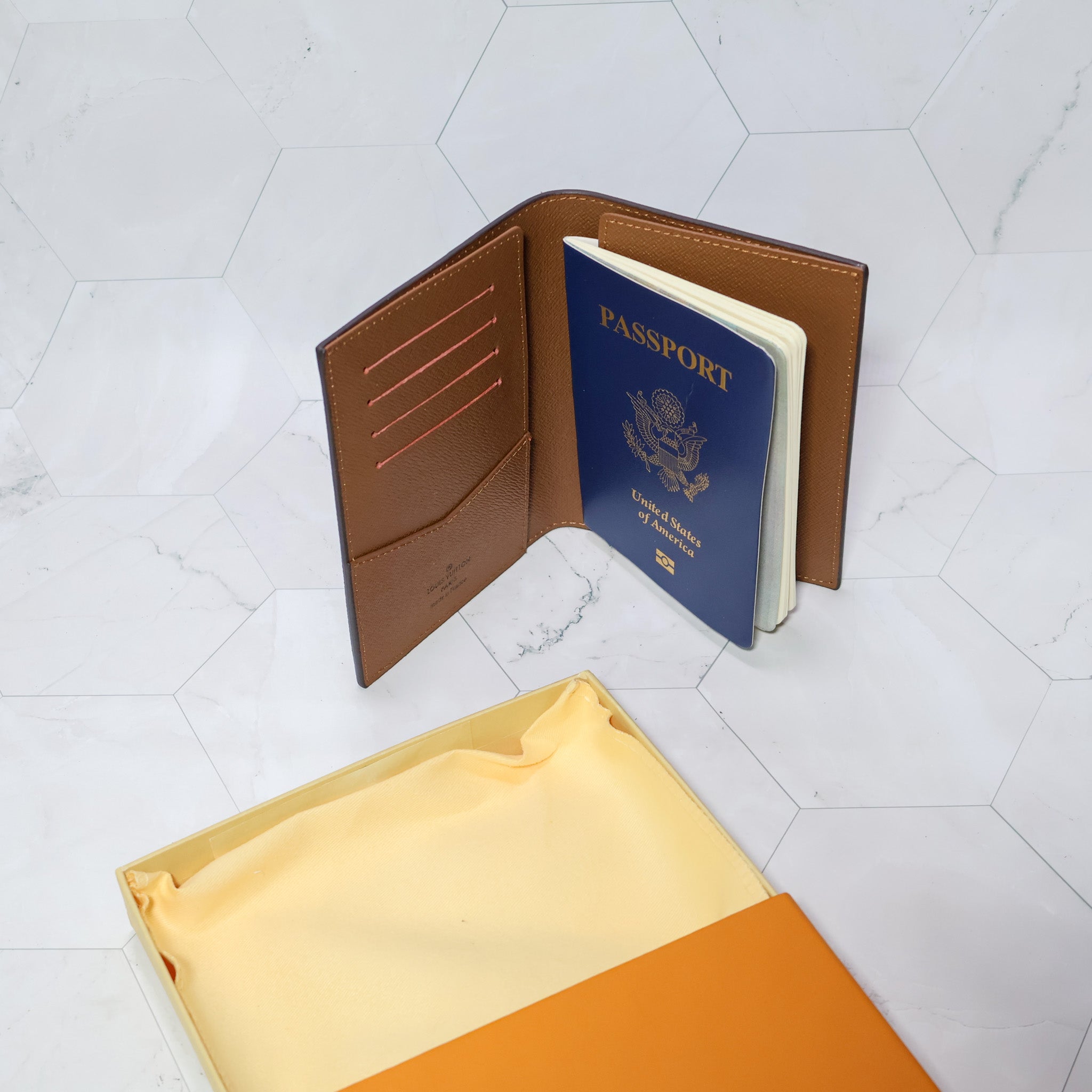 LV Passport Cover Monogram Canvas