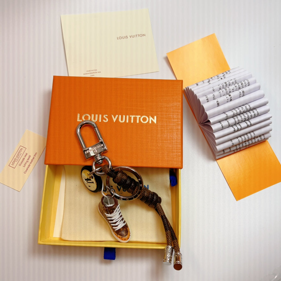 LV Sneaker Shoe Key Holder Key Chain with Pendant