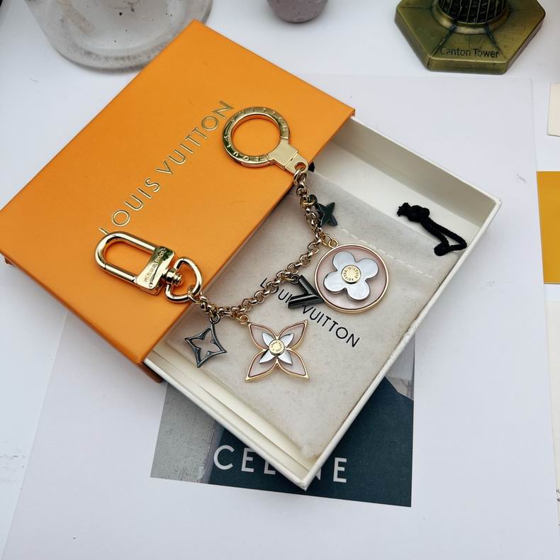 LV Keychain&mdash;Stylish Ornament &amp; Trendy Bag Charm Design
