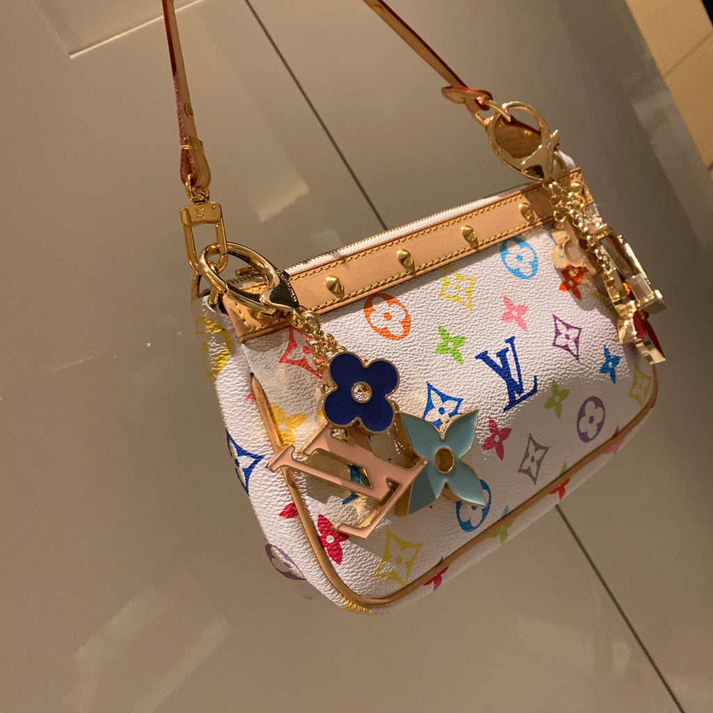 Designer Keychains &amp; Bag Charms &ndash; Stylish Ornaments for You