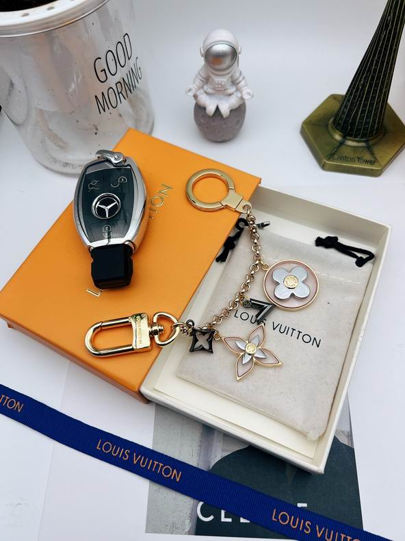 LV Keychain&mdash;Stylish Ornament &amp; Trendy Bag Charm Design