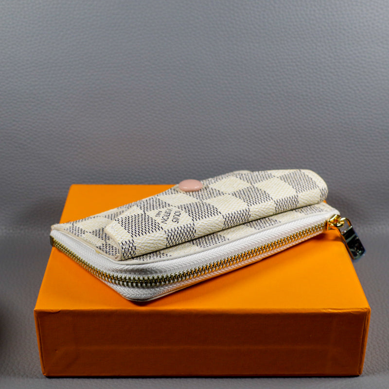 LV Card Holder Women White Checkered Style